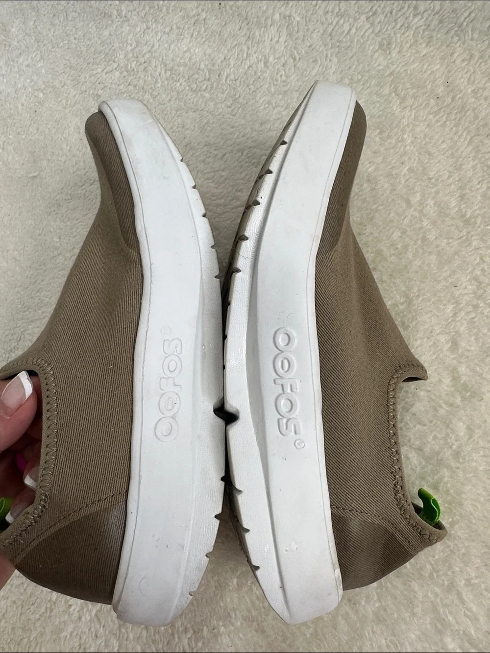 Oofos Oomg Eezee Women 7 Low Top Taupe Canvas Slip On Recovery Shoes Comfort